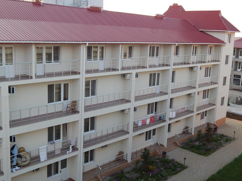 Delfin Hotel Kobleve Quarto foto